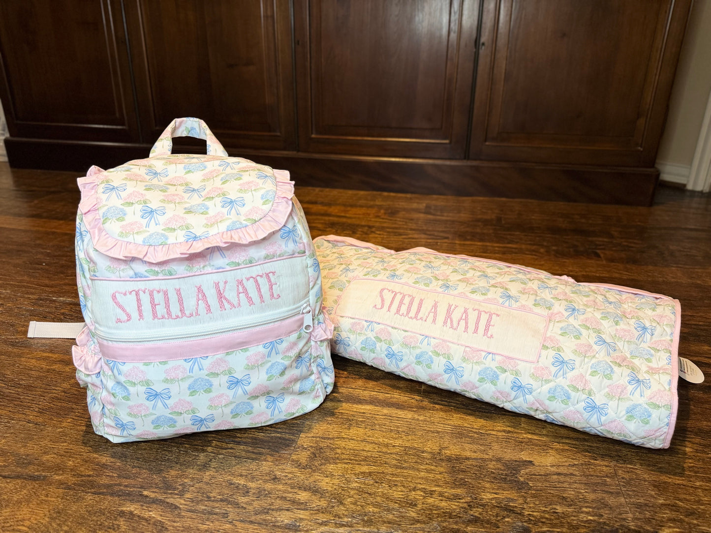 Hydrangeas & Bows Luggage