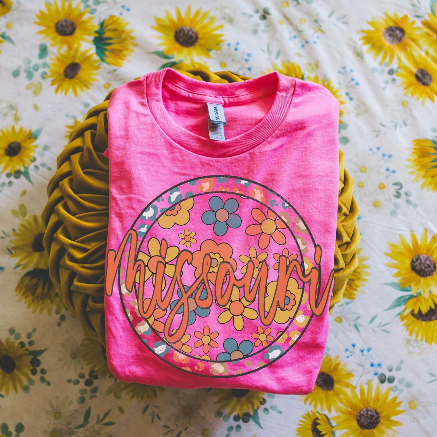 Retro Floral Tee - Hot Pink